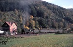 95 0016 verlässt mit P 18004 nach Saalfeld den Haltepunkt Hüttengrund (nördl. Sonneberg). (07.10.1978) <i>Foto: Wolfgang Bügel</i>
