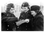 Zugbegleiterinnen irgendwo im Osteinsatz.  (1943) <i>Foto: RVM</i>