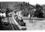 BBÖ 310.16 (spätere 16 005) mit dem Arlberg-Express nach Wien auf der Westbahn zwischen Neulengsbach und Eichgraben-Altlengbach. (1937) <i>Foto: Otto Zell</i>