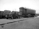 Ein Culemeyer-Transport in Duisburg. (1950) <i>Foto: Willi Marotz</i>