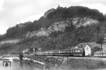 SVT 137 227 und 228 als FDt 551 (Fliegender Münchener) vor den Dornburger Schlössern an der Saale. (1933) <i>Foto: DLA Darmstadt</i>