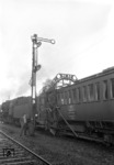Lichtraum-Meßwagen der BD Köln im Bahnhof Schladern/Sieg. (1951) <i>Foto: Fischer</i>