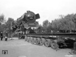 Transport der 05 003 (Bw Hamm) zur Verkehrsausstellung "Schiene und Straße" in Essen (Gruga).  (07.09.1951) <i>Foto: Willi Marotz</i>