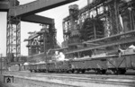 Werksanlagen des Hüttenwerks "Schalker Verein" in Gelsenkirchen. (1959) <i>Foto: Willi Marotz</i>