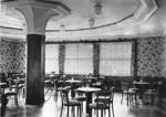 Blick in das Bahnhofsrestaurant des Düsseldorfer Hauptbahnhofs. (1936) <i>Foto: RVM (Eckler)</i>
