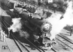 Vorstellung der neuen Kriegslokomotive 52 001 im Rangierbahnhof von Seddin (bei Berlin). (1943) <i>Foto: RVM</i>