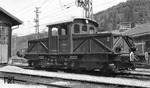 Die mittlerweile zur Akkulok E 170 01 umgebaute ehemalige 1000V Gleichstromlok der Königsseebahn im Bahnhof Berchtesgaden (vgl. auch Bild-Nr. 16491). (23.05.1957) <i>Foto: Joseph P. Saitta</i>