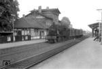 78 256 mit einem Personenzug im Bahnhof Lippstadt. (22.07.1967) <i>Foto: Wolfgang Bügel</i>