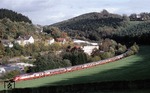 601 015 + 601 001 als Sonderzug Et 28867 auf dem Weg nach Lüdenscheid oberhalb von Brügge/Westf. (21.10.1984) <i>Foto: Joachim Bügel</i>