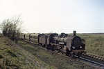 Ein stilreiner preußischer Zug mit PKP Ok1-181, hinter der sich die ehemalige 38 1561 verbirgt, unterwegs bei Gniezno (Gnesen). (08.04.1974) <i>Foto: Robin Fell</i>