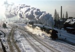 Bei knackigen Minustemperaturen verlässt 01 0531 vor P 3004 den Bahnhof Saalfeld/Saale. (04.01.1979) <i>Foto: Wolfgang Bügel</i>