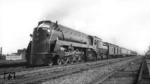 Grand Trunk Western (GTW) 4-8-4 Lokomotive No. 6408 mit einem Schnellzug in Chicago. (10.01.1938) <i>Foto: Slg. Eisenbahnstiftung</i>