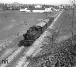 99 704 auf der 750mm wüttembergischen Schmalspurbahn bei Großbottwar. (15.04.1964) <i>Foto: Slg. Eisenbahnstiftung</i>