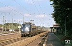 110 355 (Bw Dortmund Bbf) fährt mit einem Schnellzug nach Aachen durch den Bahnhof Horrem. (22.09.1982) <i>Foto: Peter Schiffer</i>
