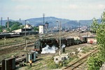 95 0030 verlässt mit Ng 66483 den Rangierbahnhof von Saalfeld. Kurios ist die Ausfahrt über die Gleisbremse des Ablaufbergs. (06.10.1978) <i>Foto: Wolfgang Bügel</i>