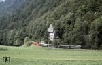 HGe 4/4 1992 "Giswil" mit Schnellzug 6350 bei Meiringen. (20.08.1986) <i>Foto: Ulrich Neumann</i>