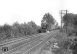 03 1012 (Bw Hagen-Eckesey) mit ihrem Schnellzug in der Nähe von Lippstadt. (09.1966) <i>Foto: Wolfgang Bügel</i>
