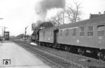 78 256 verlässt den Bahnhof Lippstadt. (22.04.1967) <i>Foto: Wolfgang Bügel</i>