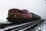 Die fabrikneue V 80 007 auf Mak-Probefahrt bei Elmshorn. (01.1952) <i>Foto: Walter Hollnagel</i>