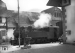 Lok 105 im Schmalspurbahnhof Todtnau (Südschwarzwald). (02.10.1961) <i>Foto: Slg. Eisenbahnstiftung</i>