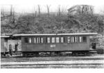 4-achsiger Reisezugwagen der 3. Klasse im Schmalspurbahnhof Engelskirchen. Am 8. September 1949 wurde der Reisezugverkehr auf der Leppetalbahn eingestellt, nachdem eine parallel verlaufende Buslinie (die derzeitige OVAG-Linie 308) eingerichtet worden war. (1935) <i>Foto: DLA Darmstadt</i>