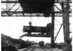 Wagenkippvorrichtung im Berliner Westhafen. (1937) <i>Foto: RVM</i>