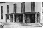 Eingangsbereich des Empfangsgebäudes von Hohenstein in Ostpreußen. (1934) <i>Foto: RVM</i>