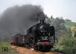 Die Nossener 50 1002-0 im Freiberger Muldental bei Niederstriegis zwischen Roßwein und Döbeln. (26.04.1982) <i>Foto: Wolfgang Bügel</i>