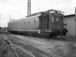 Tunnelmeßwagen 6210 der BD Karlsruhe im Bw Heilbronn. (28.08.1966) <i>Foto: Slg. Eisenbahnstiftung</i>