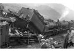 Zusammenstoß zweier Züge vermutlich bei Hofgastein auf der Tauernbahn. (1928) <i>Foto: Slg. Eisenbahnstiftung</i>