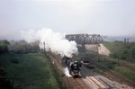 03 2058-0 (03 058) befördert den D 1000 von Gera nach Leipzig, hier  bei Zeitz. (12.05.1978) <i>Foto: Joachim Bügel</i>