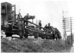 Gleisumbau an einem unbekannten Ort in der RBD Münster. Zuglok ist eine nicht identifizierte preuß. P 8.  (1932) <i>Foto: RVM</i>