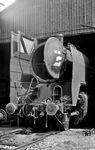 50.685 (Floridsdorf, Baujahr 1940) ging zunächst fabrikneu im Juli 1940 an das Breslau-Mochbern. Bis zur ihrer Ausmusterung im Juli 1972 war sie bei der Zfl Linz stationiert und ging dann zur GBK über, wo sie hier gerade frisch eingetroffen ist. Nach ihrem Verkauf im Jahr 1978 war sie als Leihgabe bei der Historischen Eisenbahn Frankfurt betriebsfähig unterwegs, seit April 1991 steht sie im Technikmuseum Speyer. (17.08.1972) <i>Foto: Johannes Glöckner</i>