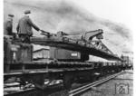 Oberbauarbeiten am Kaiser-Wilhelm-Tunnel, hier am südlichen Portal im Ellerbachtal am Bahnhof Ediger-Eller.  (1937) <i>Foto: Slg.Eisenbahnstiftung</i>