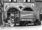 Exprsssgutbeförderung der Reichsbahn am Importgeschäft "Spanischer Garten" in Berlin. (1937) <i>Foto: RVM</i>