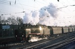 24 009 trifft mit einem Leerreisezug aus Deutzerfeld im Bahnhof Köln-Deutz ein. (23.02.1975) <i>Foto: Peter Schiffer</i>
