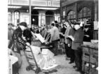 Hochbetrieb in einer Berliner Expressgutabfertigung. (1932) <i>Foto: RVM</i>