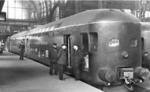 LBE-Doppelstockzug mit 60 001 in Hamburg Hbf. (1936) <i>Foto: H.Hartz, Hamburg</i>