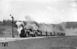 94 290 + 94 352 passieren vor P 3309 das Einfahrsignal von Mörlenbach im Odenwald. (07.04.1937) <i>Foto: DLA Darmstadt</i>