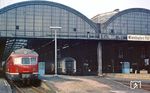 517 008 hat mit 517 002 als N 5673 aus Limburg den Wiesbadener Hauptbahnhof erreicht. (26.10.1982) <i>Foto: Joachim Bügel</i>