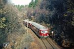 517 002 und 517 003 als N 5673 hinter Eiserne Hand unterwegs nach Wiesbaden. (30.11.1982) <i>Foto: Joachim Bügel</i>