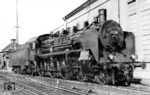 17 107 im Bw Dresden-Altstadt. Die Lok diente zum Zeitpunkt der Aufnahme als Bremslok für Schnellfahrversuche der LVA Berlin-Grunewald. (31.05.1936) <i>Foto: Werner Hubert</i>