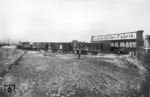 Eine pr. G 3 schiebt einige Wagen auf die Wagendrehscheibe des Gleisanschlusses Luhns in Wuppertal-Wichlinghausen. (1902) <i>Foto: Luhns/VoBa-Medien</i>