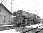 01 530 wurde 1964 aus 01 221 rekonstruiert. Die beim Erfurt P stationierte Lok war in Bebra bis 1973 Stammgast. (30.03.1970) <i>Foto: Dieter Kempf</i>