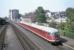 913 603/613 601 beim Zwischenhalt als Nahverkehrszug von Braunschweig nach Hannover im Bahnhof Peine. (09.09.1975) <i>Foto: Peter Schiffer</i>