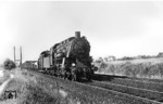 Die beim Bw Berlin-Tempelhof Rbf stationierte 56 125 vor einem Eilgüterzug bei Berlin-Lichterfelde. (23.06.1935) <i>Foto: DLA Darmstadt</i>