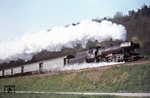 Ein sonniger Frühlingsmorgen sorgte für die richtige Dampfentwicklung bei 023 016-9 vor N 5656 auf dem Weg von Lauda nach Wertheim bei Distelhausen. (02.05.1975) <i>Foto: Peter Schiffer</i>