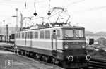 Die 15 Lokomotiven der Baureihe E 251 (ab 1970: BR 251, ab 1992: BR 171) wurden speziell für den elektrischen Inselbetrieb auf der Strecke Blankenburg (Harz) – Königshütte (Rübelandbahn) gebaut, der abweichend vom übrigen deutschen Standard (15 kV 16 2/3 Hz) mit dem Stromsystem 25 kV 50 Hz betrieben wurde.  (30.06.1966) <i>Foto: Will A. Reed</i>