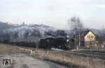 41 1125-8 mit einem Güterzug nach Saalfeld auf der Saalebahn bei Orlamünde. (21.02.1983) <i>Foto: Wolfgang Bügel</i>
