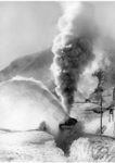 Eine Dampfschneeschleuder im Einsatz auf der Gotthardbahn in der Schweiz. (1938) <i>Foto: RVM</i>